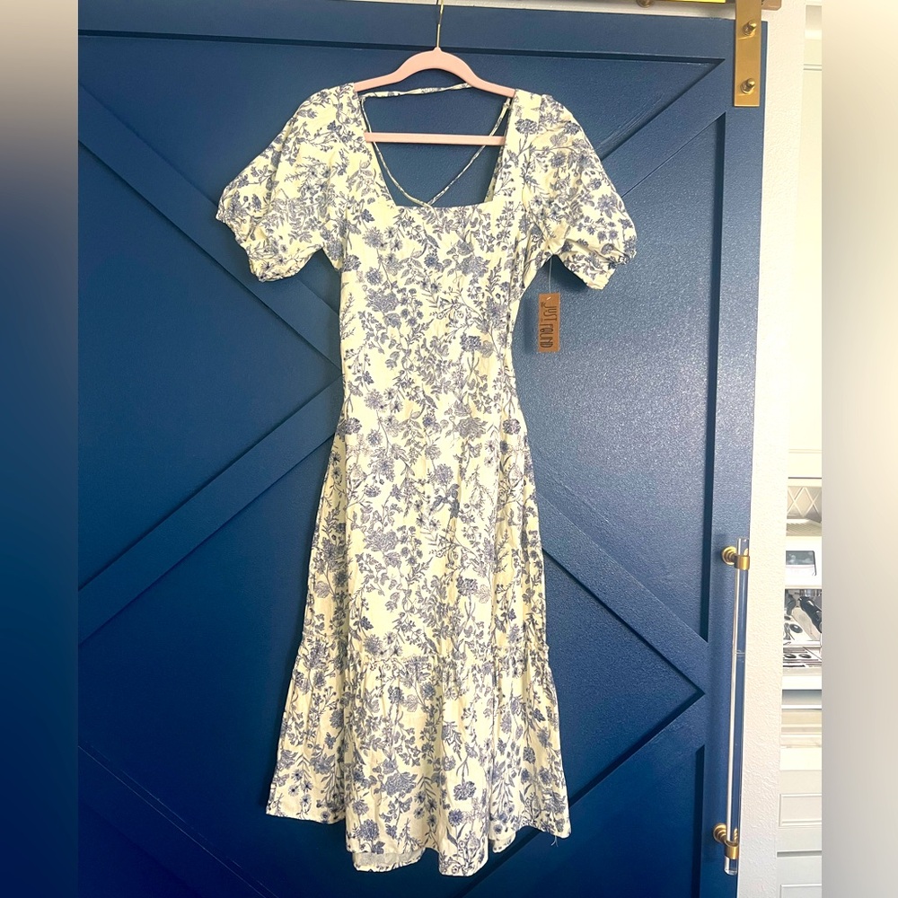 Blue floral open back dress NWT size L